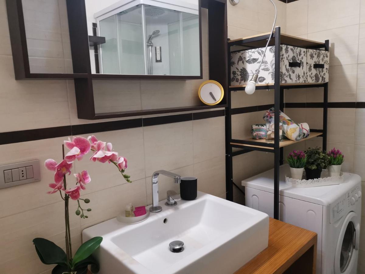Bnbook Trilo Mind Rho Trilocale Con 2 Camere E 2 Bagni מראה חיצוני תמונה